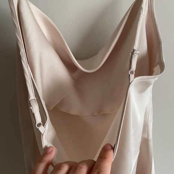 Express Cowl Neck tank - Picture 3 of 4